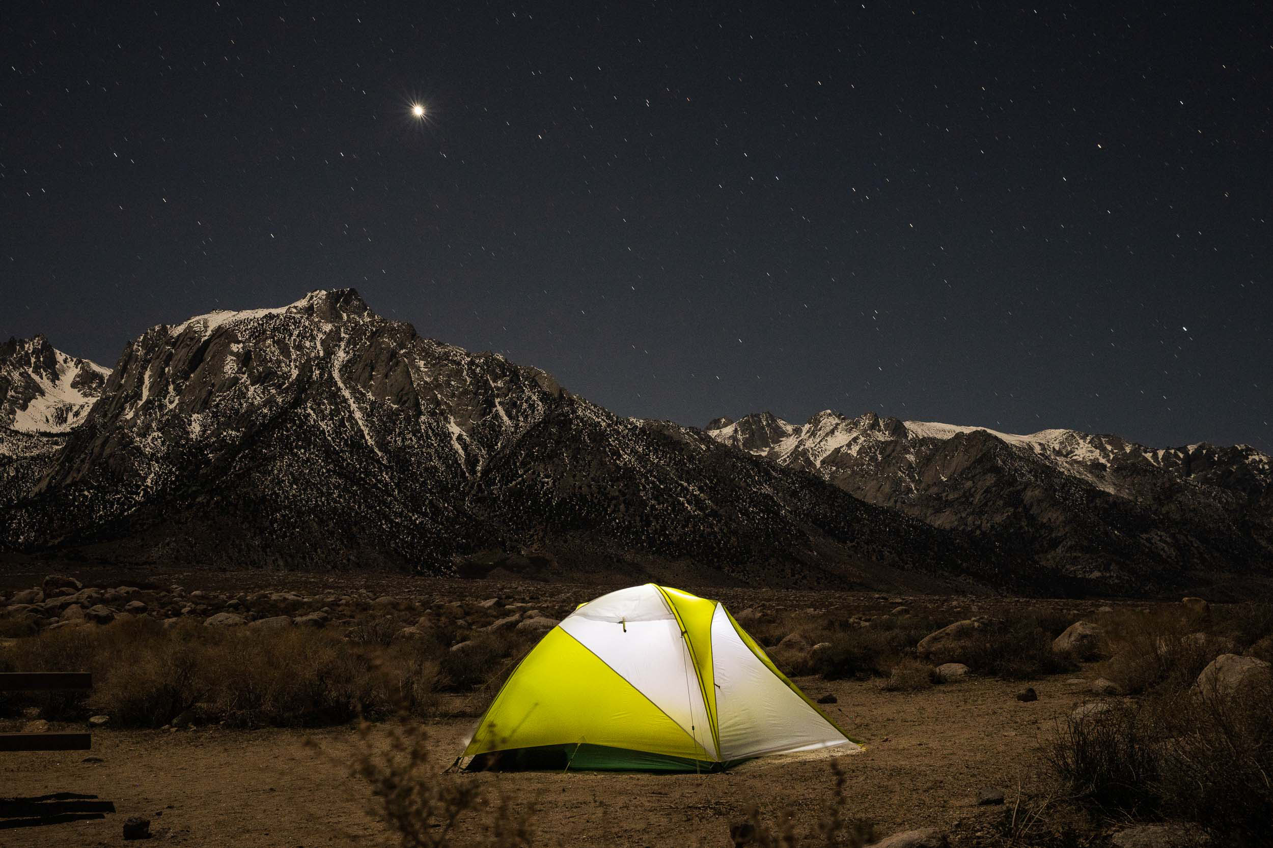 lifestyle_camping_outdoors_stars_mountains-2157