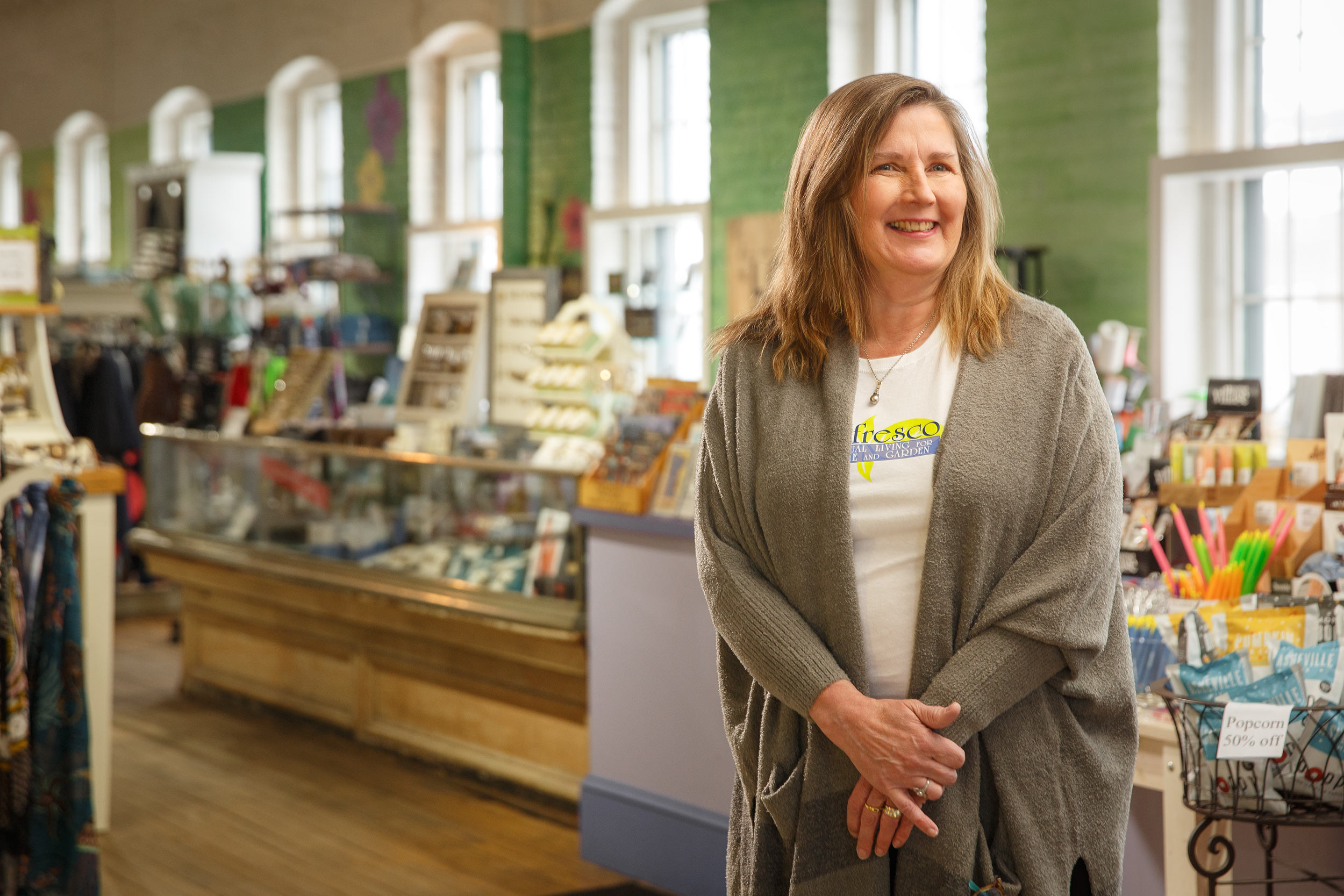portrait_woman_owned_business_alfresco-4015